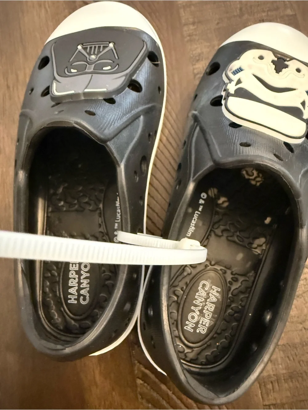 Harper Canyon Kids Black Star Wars water Slip-On Shoes
